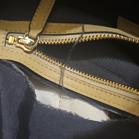 Tan Leather Cecile Bag with Convertible Strap Extra large - Picture 13 of 13